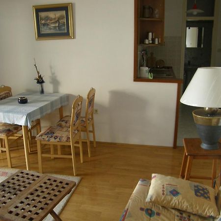 Marina Apartment 茨里克韦尼察 外观 照片